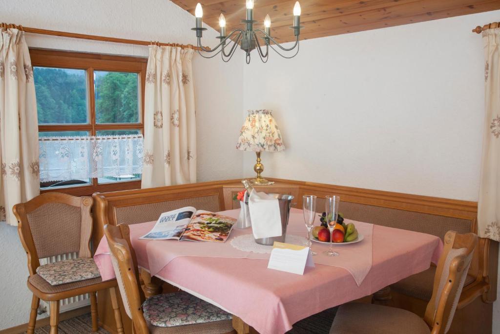 Hotel Der Seehof 하우젠베르크 객실 사진